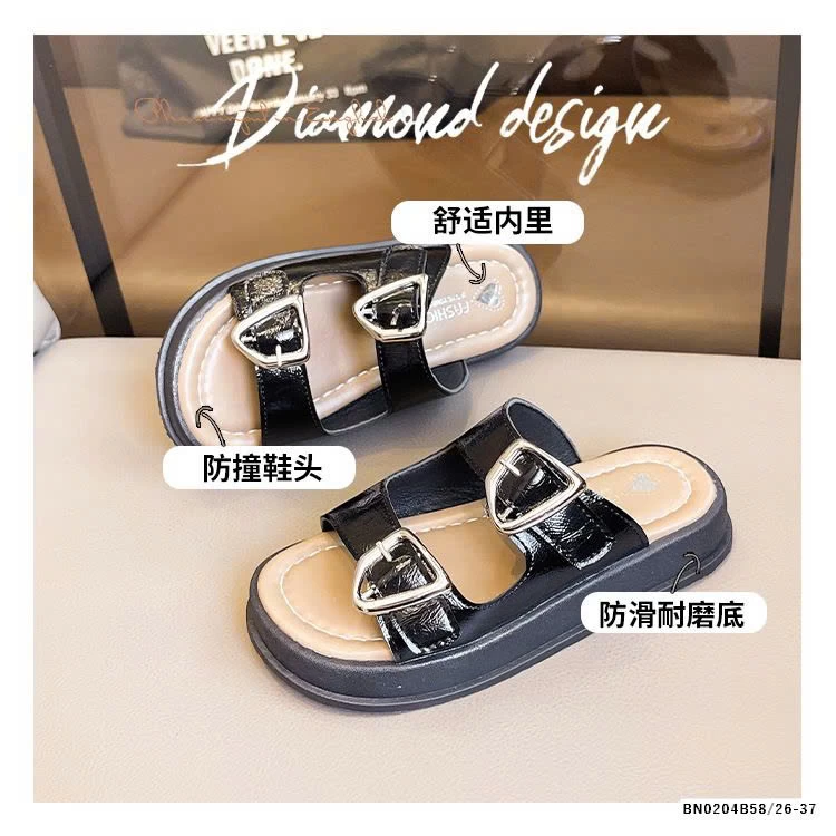 DÉP LÊ QUAI NGANG BÉ GÁI