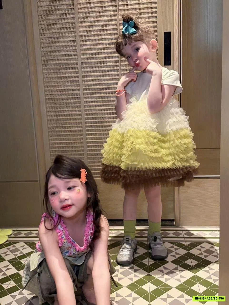 ĐẦM THUN PHỐI CHÂN VOAN LOANG MÀU