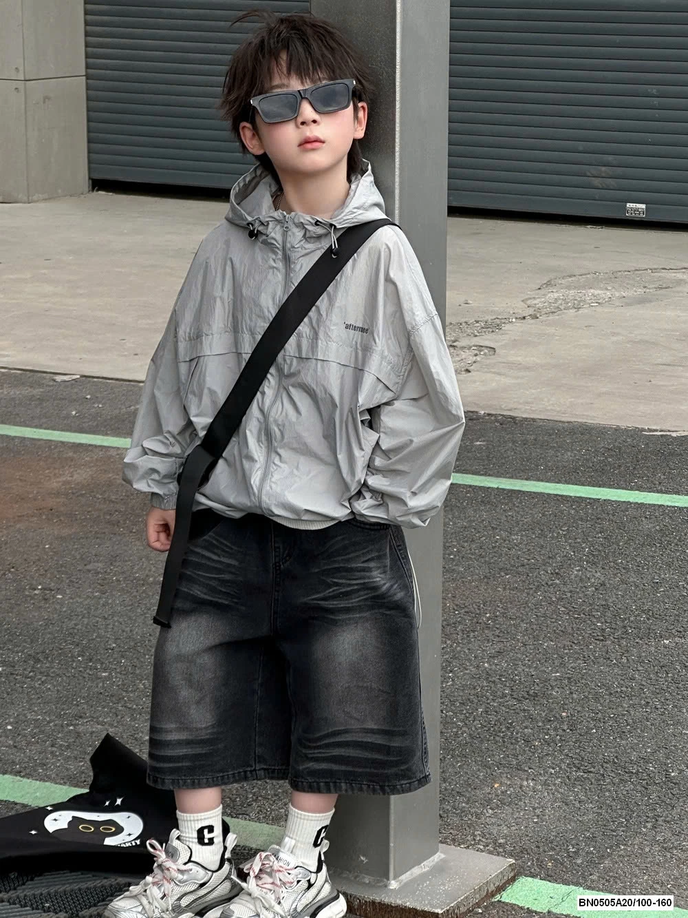 KHOÁC NẮNG MỎNG LIỀN MŨ