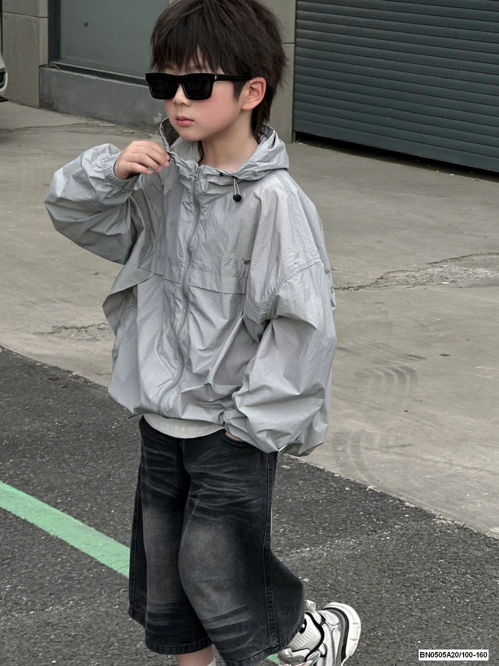 KHOÁC NẮNG MỎNG LIỀN MŨ