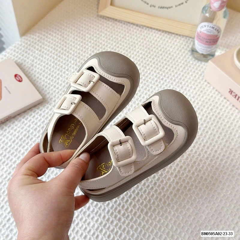 GIÀY GIẢ SNADAL BỊT MÕM