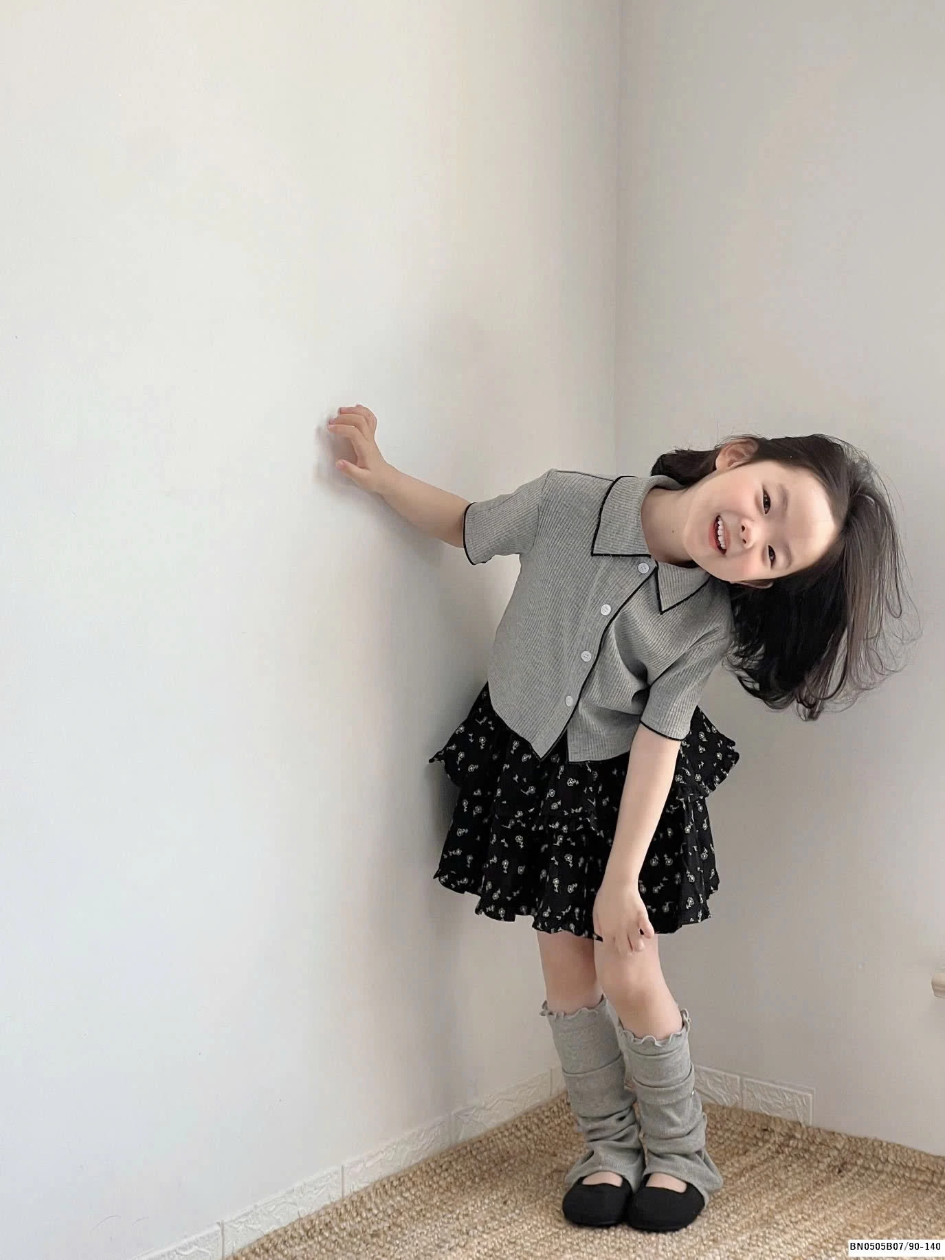 SÉT ÁO SƠ MI XÁM MIX QUẦN VÁY HOA