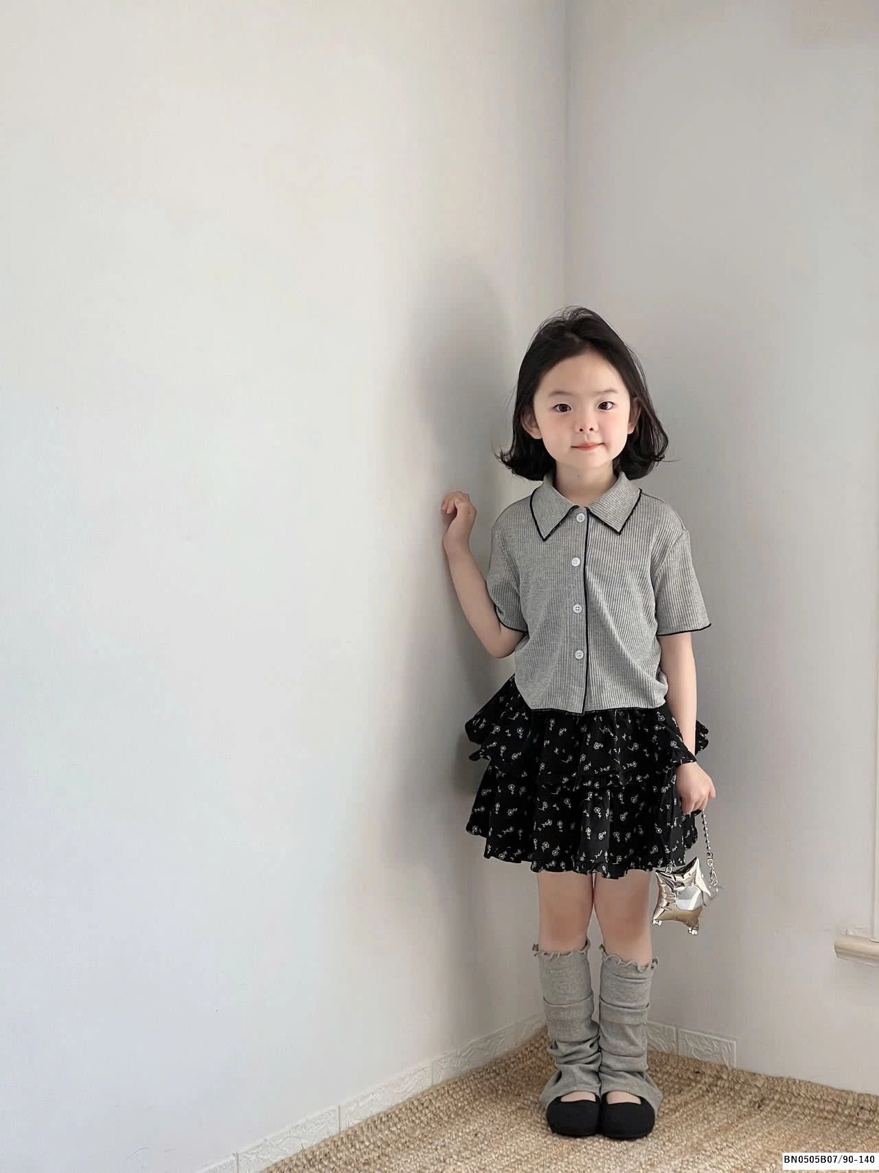 SÉT ÁO SƠ MI XÁM MIX QUẦN VÁY HOA