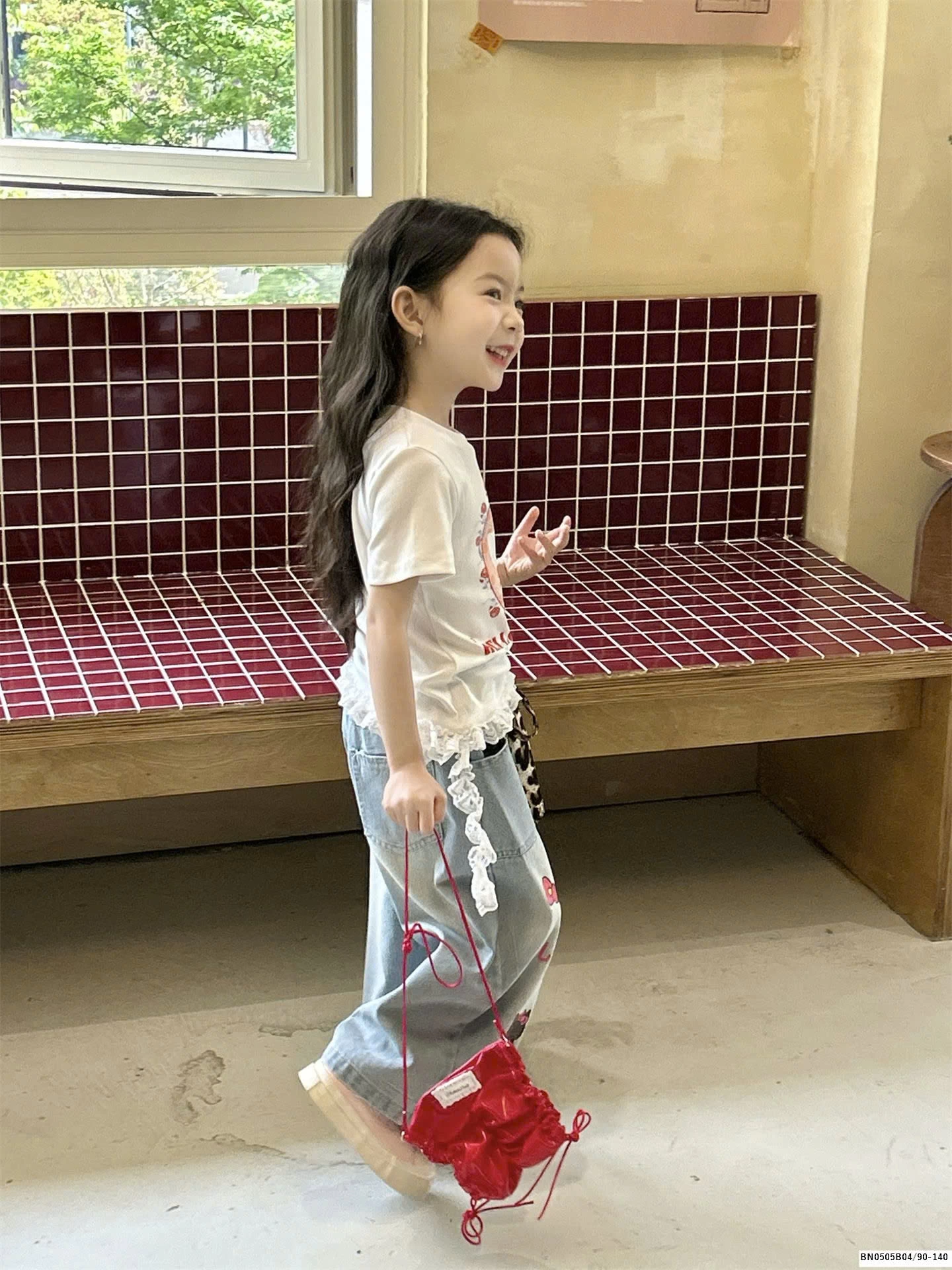 SÉT QUẦN JEAN SUÔNG IN HÌNH MIX ÁO THUN BÉ GÁI