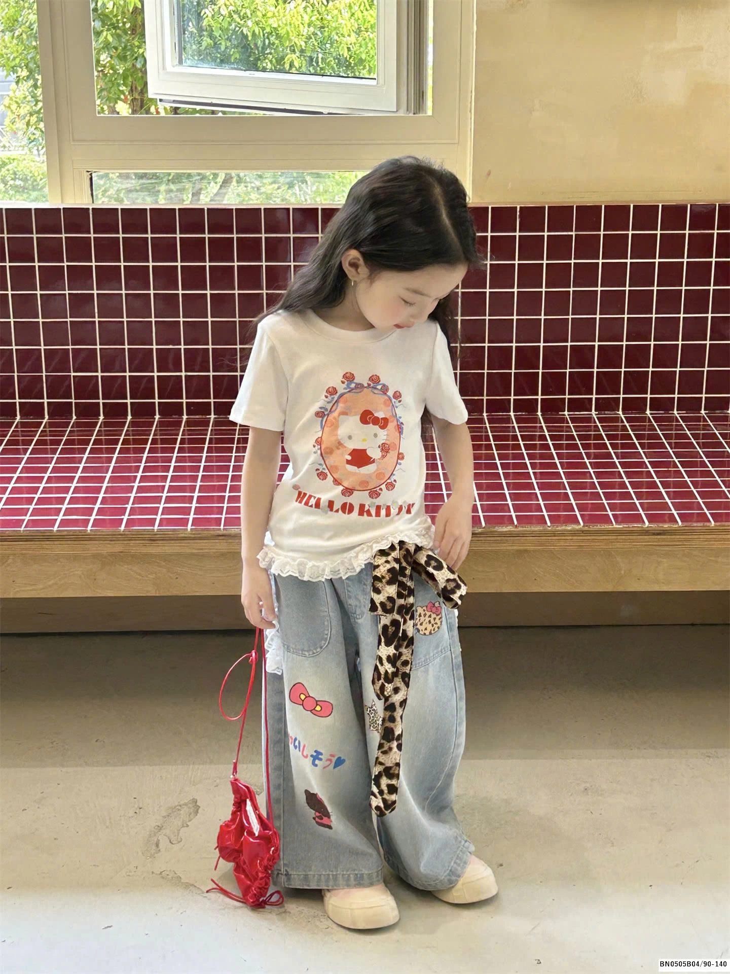 SÉT QUẦN JEAN SUÔNG IN HÌNH MIX ÁO THUN BÉ GÁI