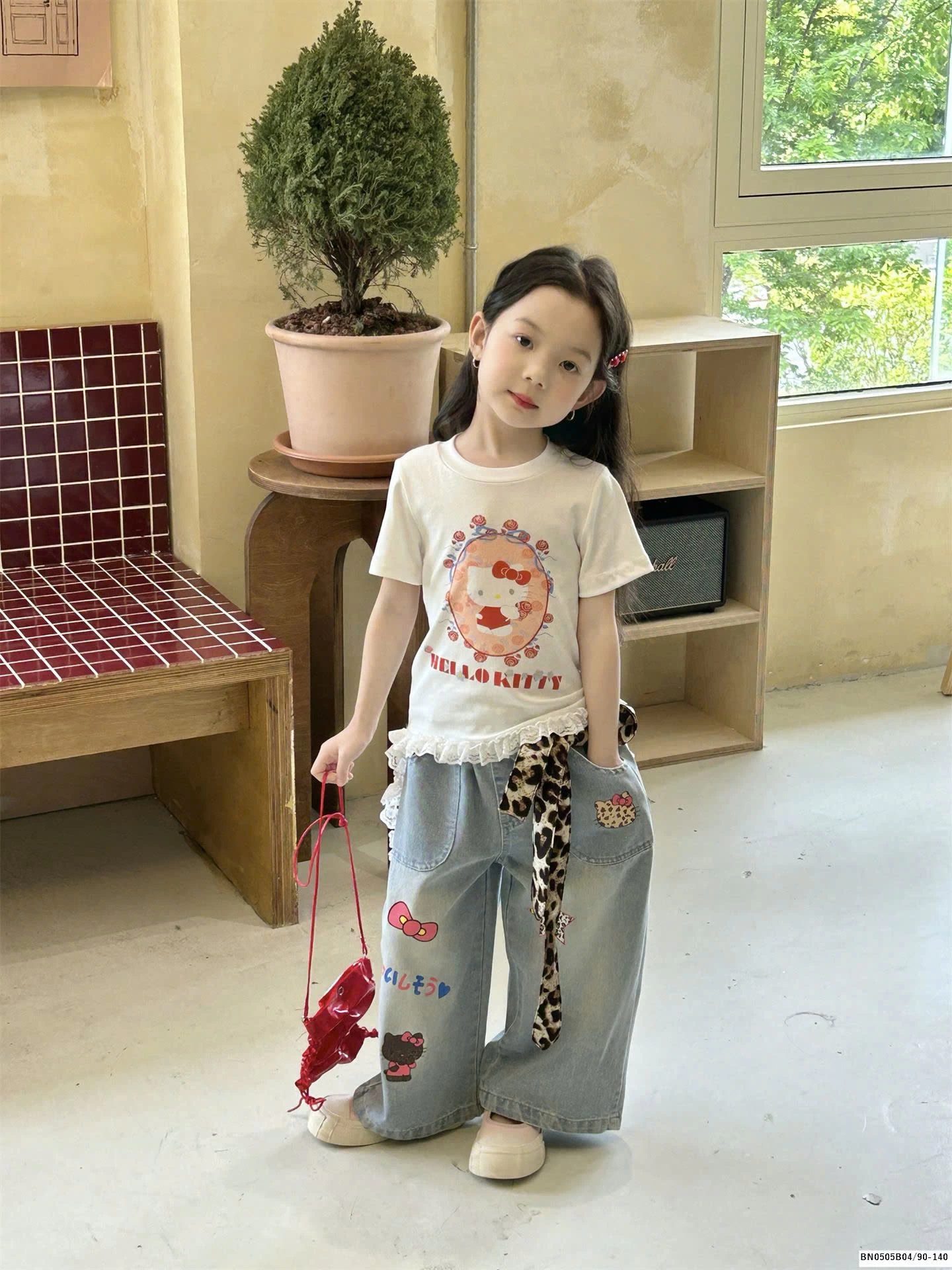 SÉT QUẦN JEAN SUÔNG IN HÌNH MIX ÁO THUN BÉ GÁI