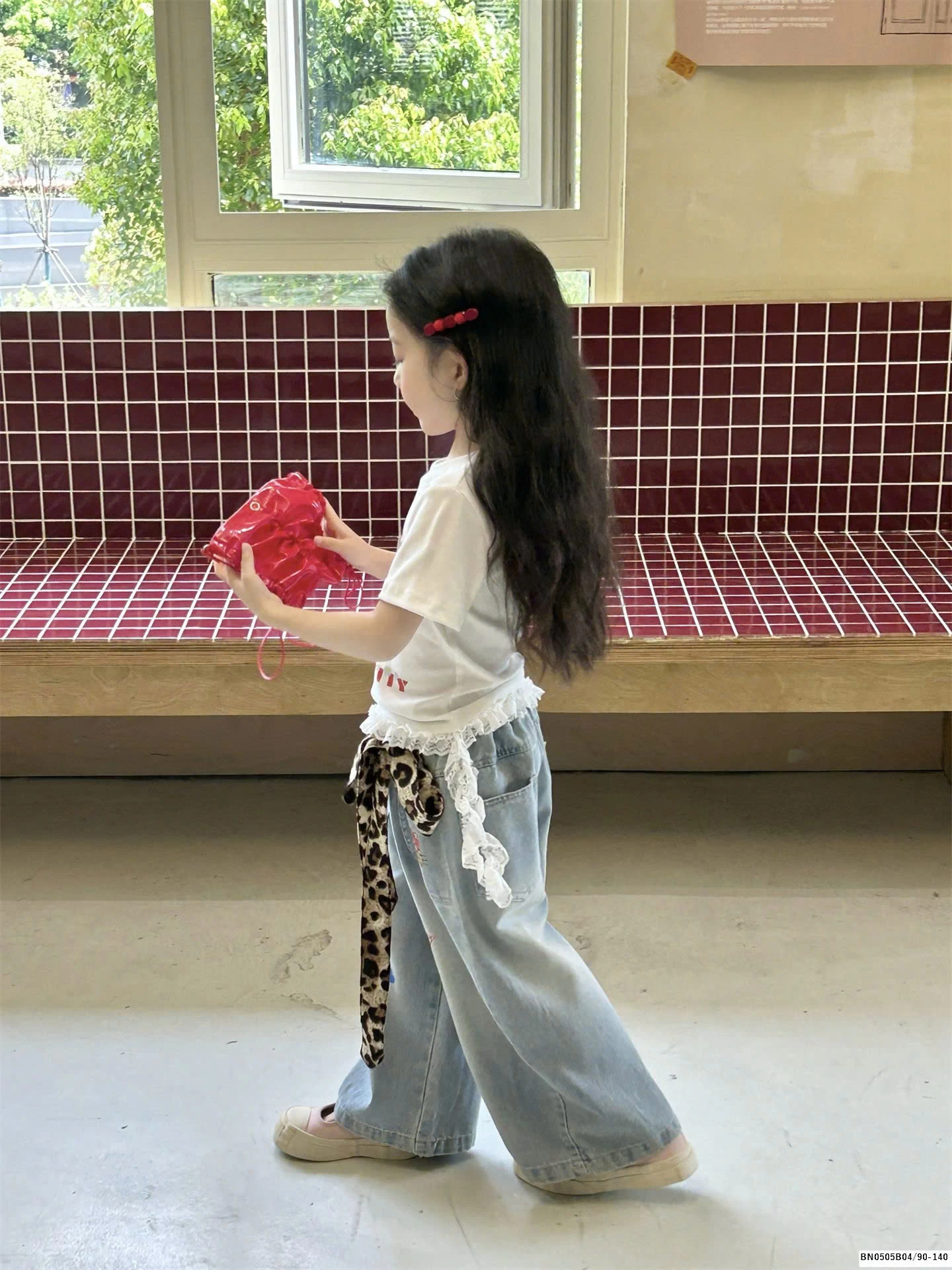 SÉT QUẦN JEAN SUÔNG IN HÌNH MIX ÁO THUN BÉ GÁI