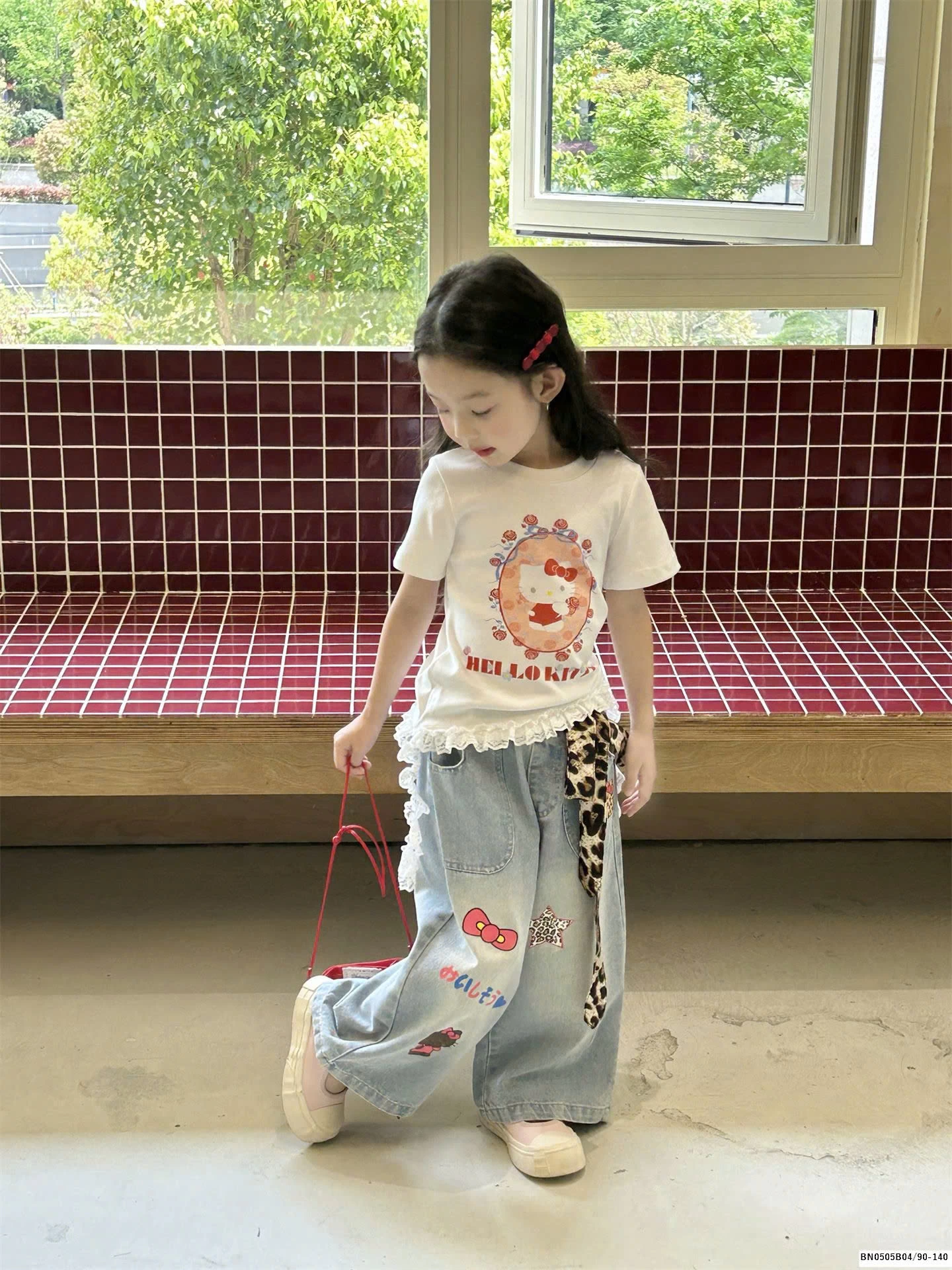 SÉT QUẦN JEAN SUÔNG IN HÌNH MIX ÁO THUN BÉ GÁI