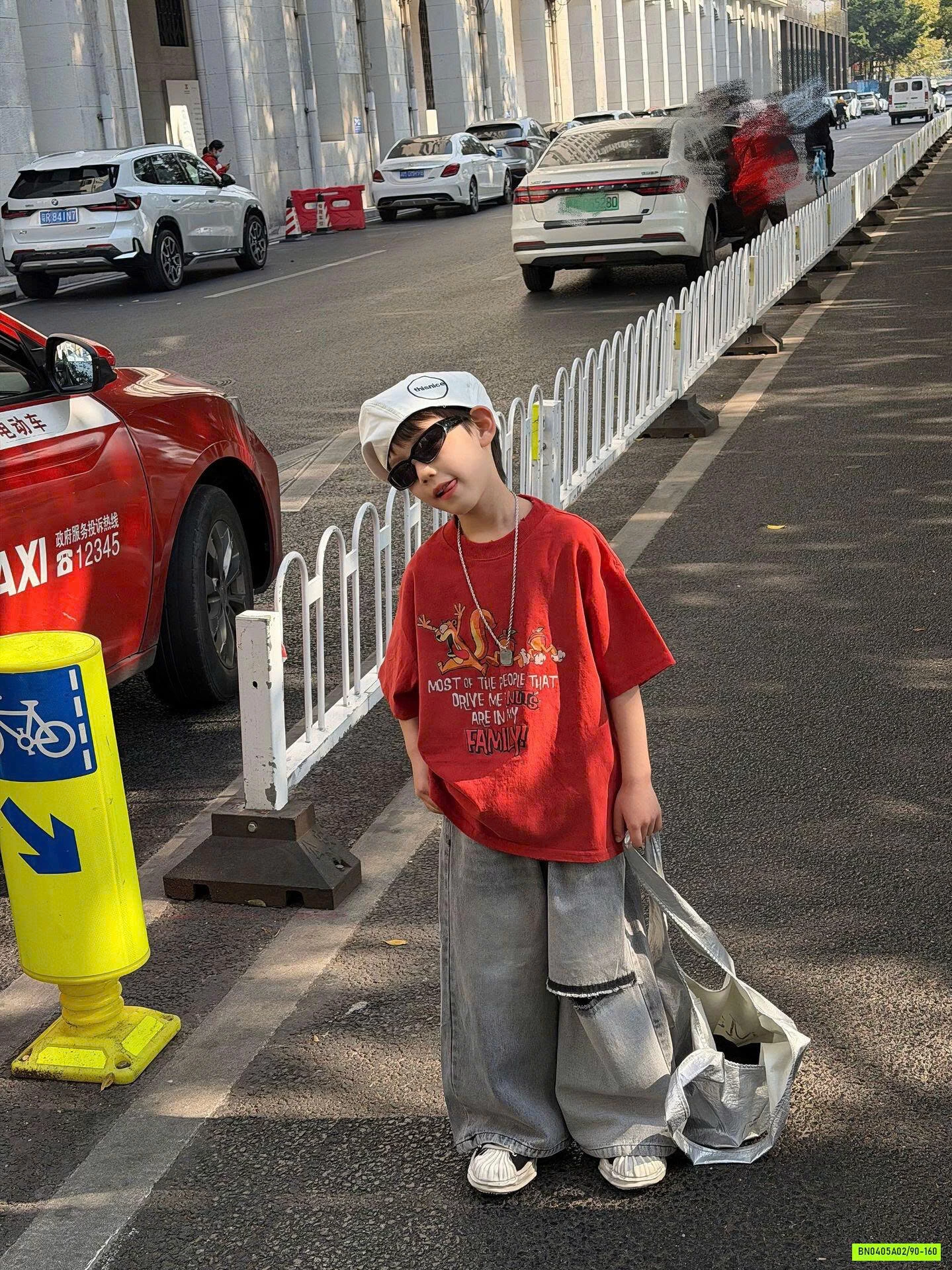 JEANS SUÔNG RÁCH GỐI FANSHU