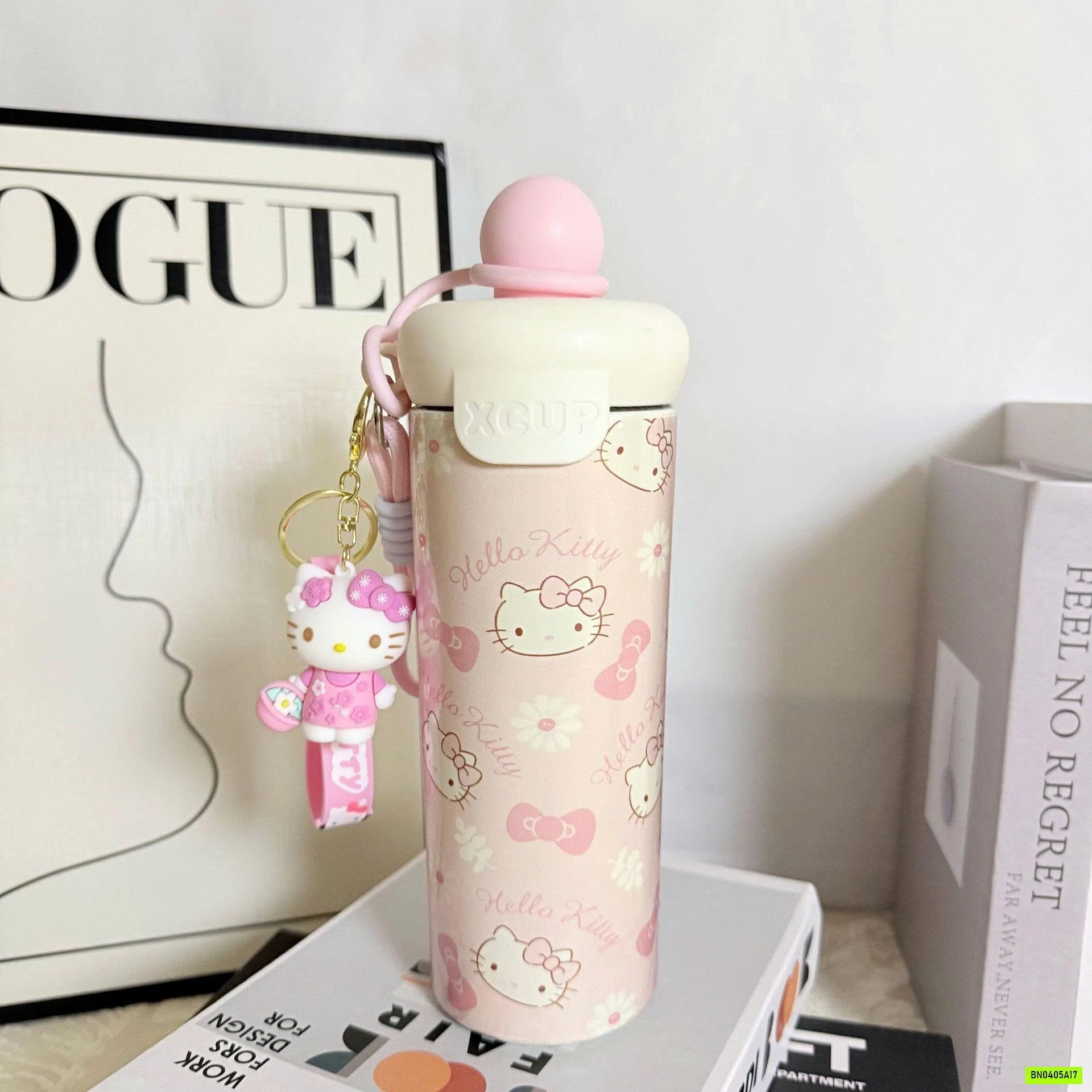 BÌNH NƯỚC GIỮ NHIỆT KITTY