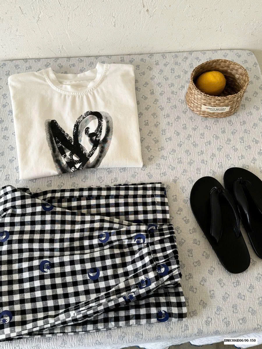 SÉT ÁO THUN TRÁI TIM MIX QUẦN SUÔNG CARO