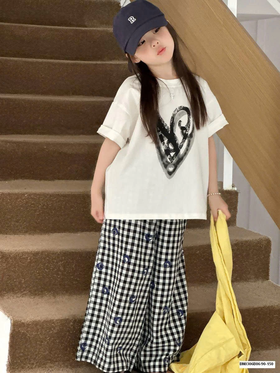 SÉT ÁO THUN TRÁI TIM MIX QUẦN SUÔNG CARO