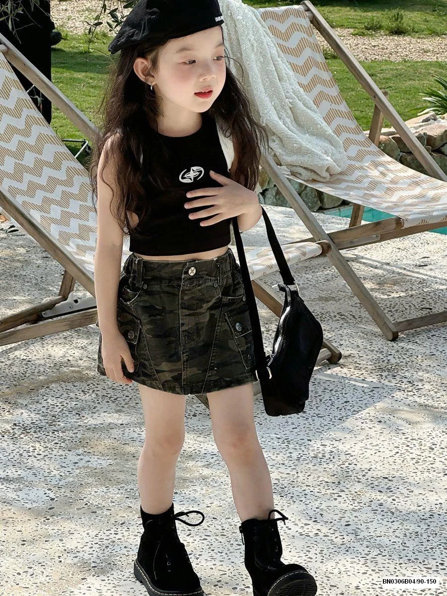 QUẦN VÁY RẰN RI MIX ÁO BA LỖ ĐEN