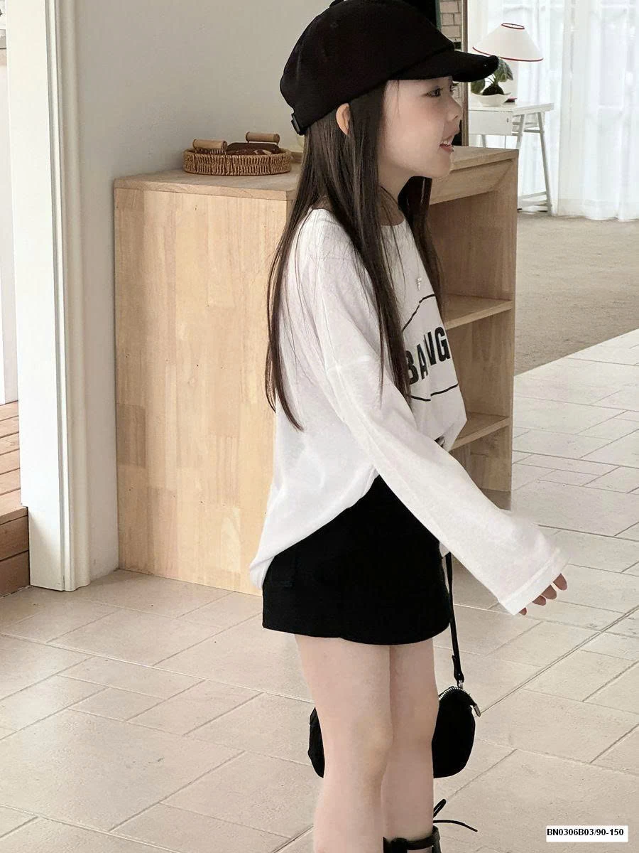 SÉT ÁO THUN TRẮNG DÀI TAY MIX QUẦN VÁY ĐEN