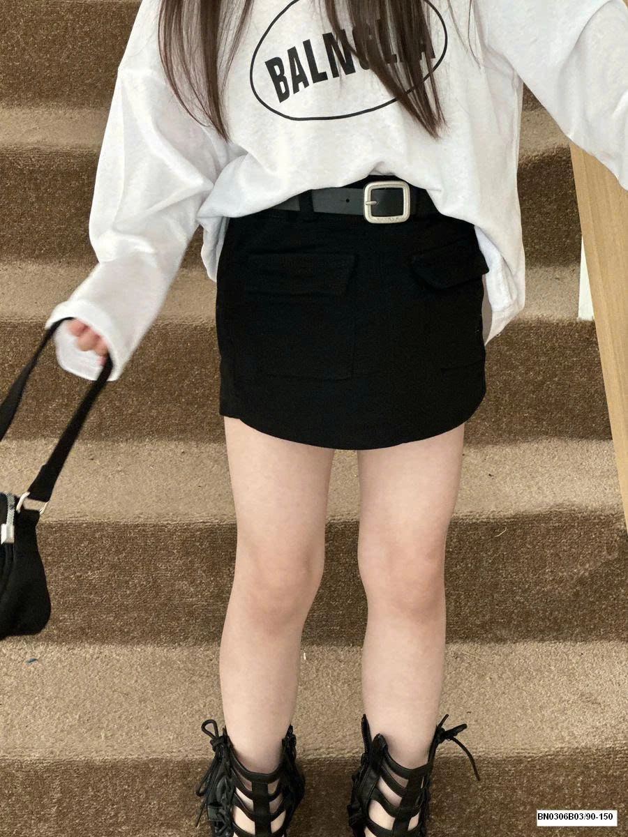 SÉT ÁO THUN TRẮNG DÀI TAY MIX QUẦN VÁY ĐEN