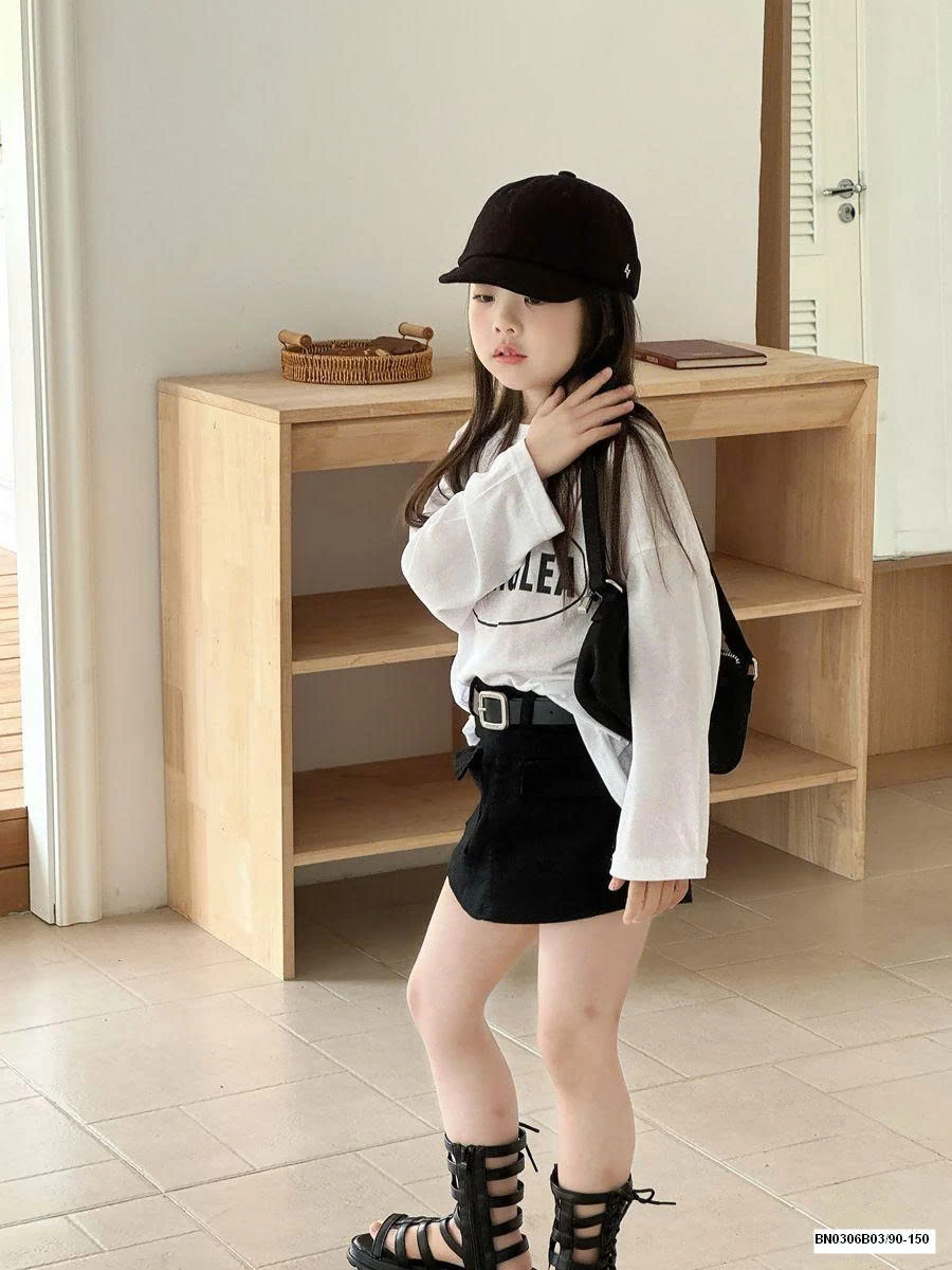 SÉT ÁO THUN TRẮNG DÀI TAY MIX QUẦN VÁY ĐEN