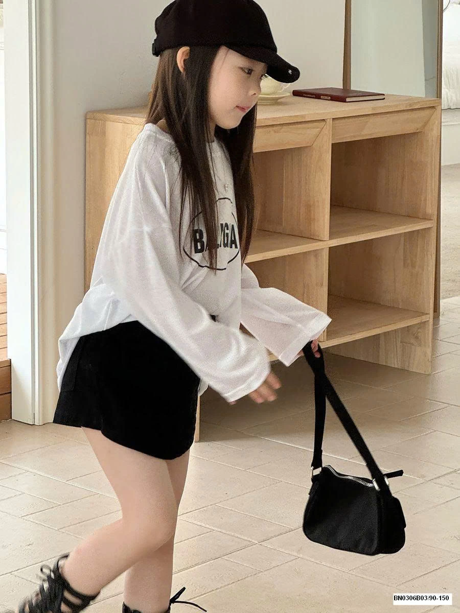 SÉT ÁO THUN TRẮNG DÀI TAY MIX QUẦN VÁY ĐEN