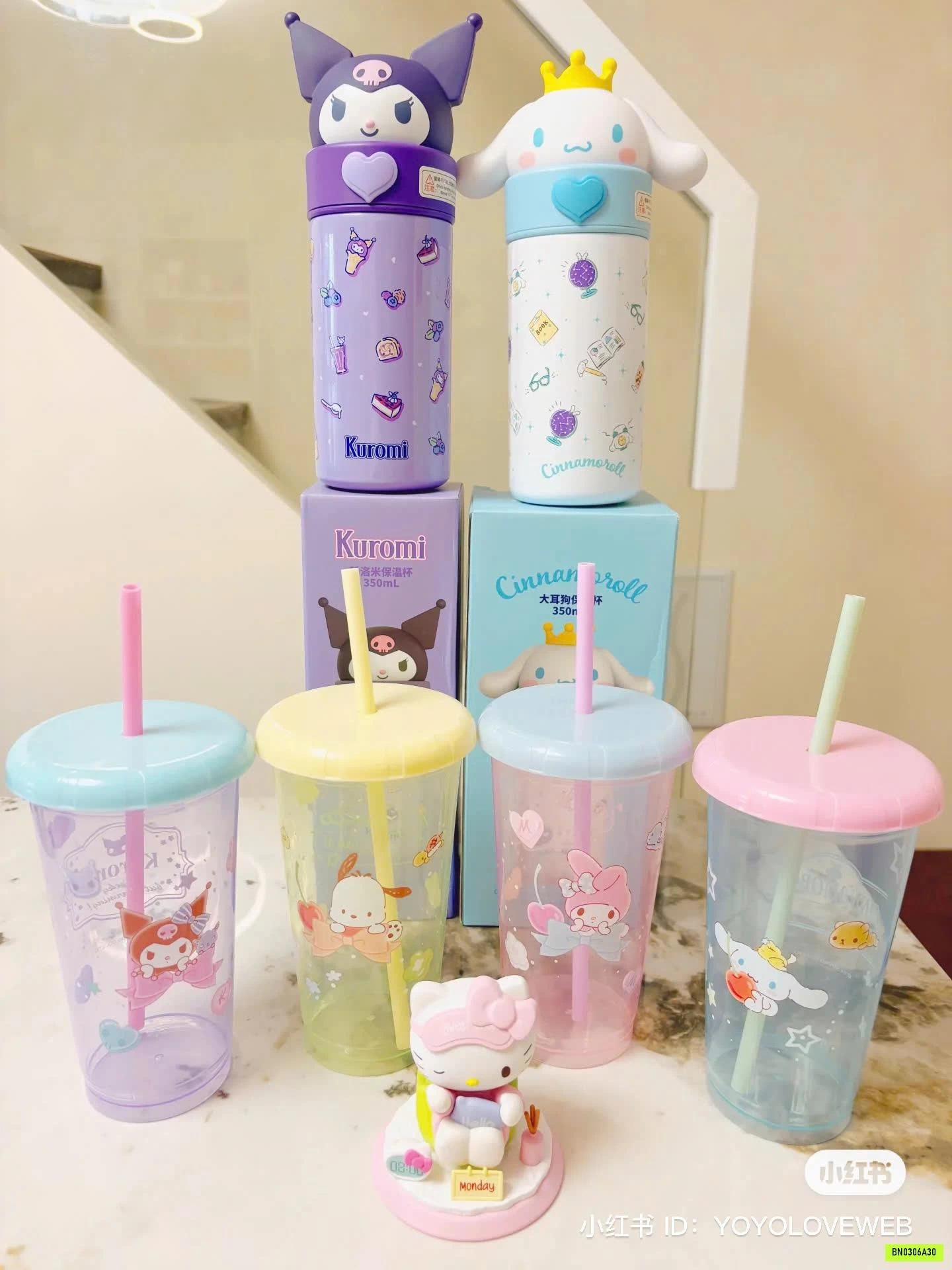 SET 8 CỐC SANRIO
