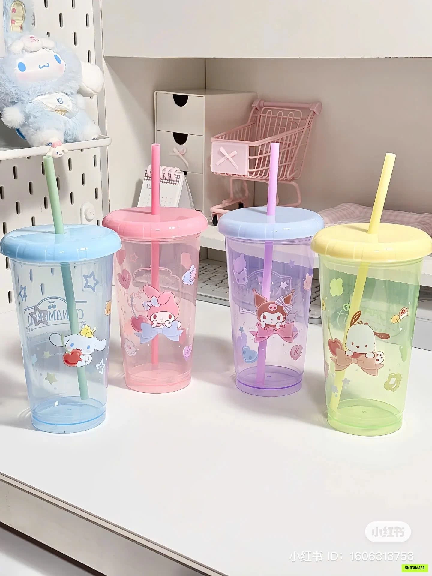 SET 8 CỐC SANRIO