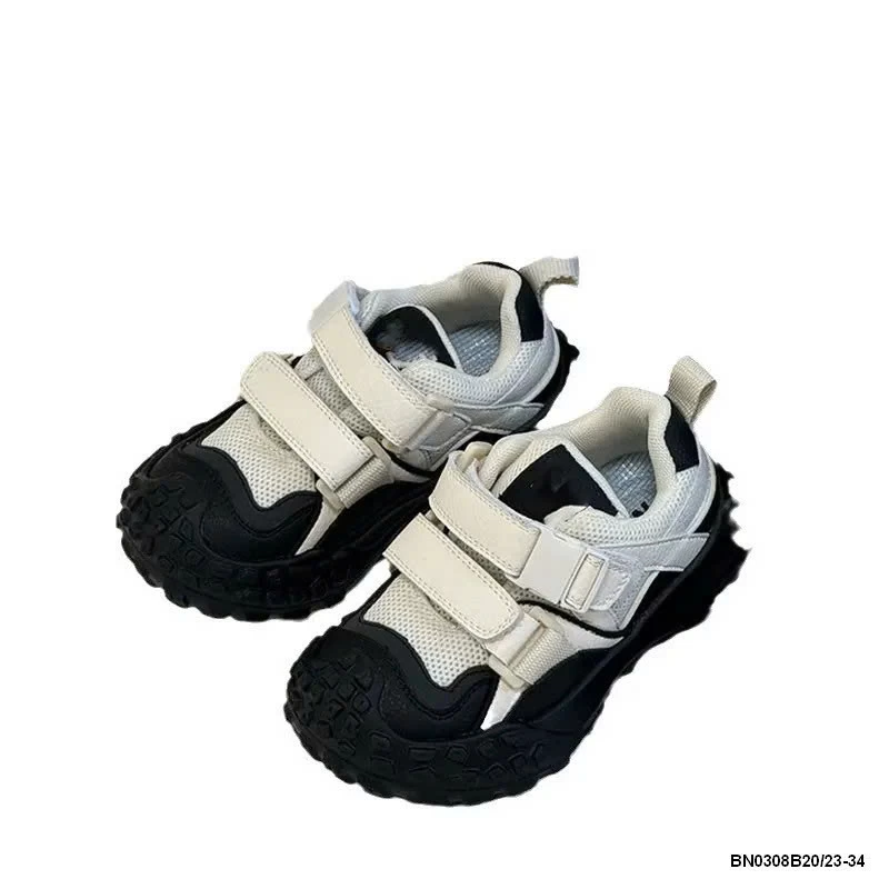 GIÀY QUAI DÁN ĐẾ ĐINH