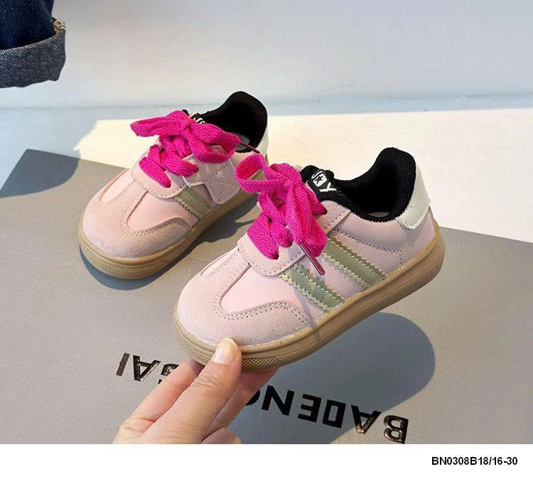 GIÀY THỂ THAO MŨI DA LỘN SZ NHÍ