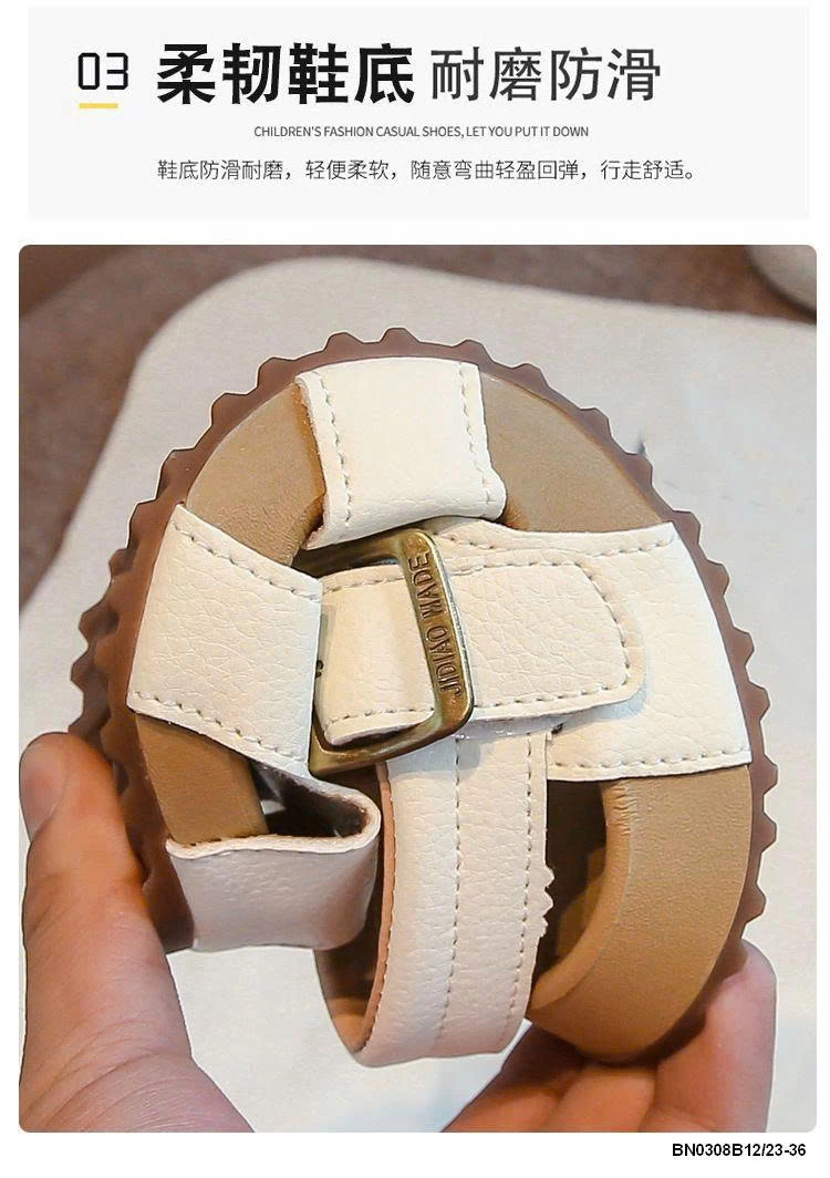 GIÀY THỂ THAO CHỮ MI CHO BÉ