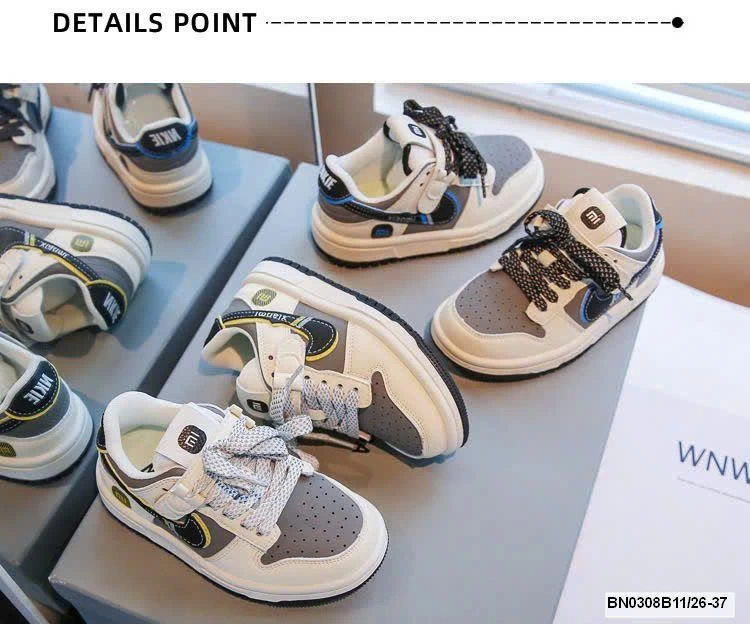 GIÀY THỂ THAO CHỮ MI CHO BÉ