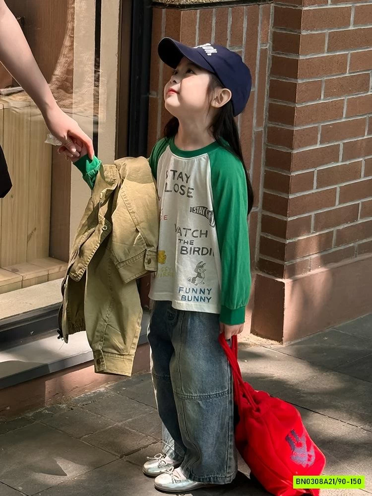 ÁO THUN HÌNH PHỐI MÀU TAY