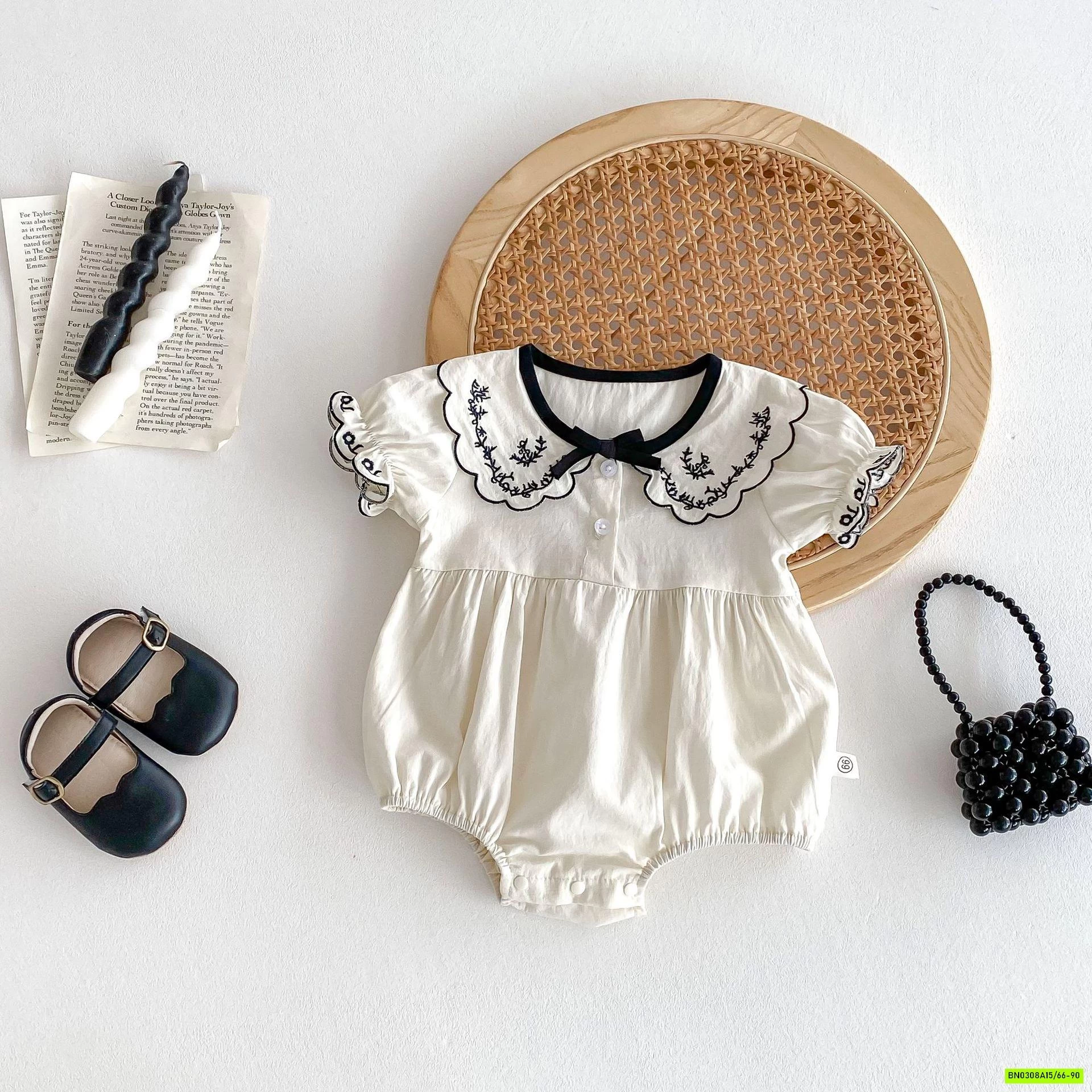 BODY THÔ MỀM CỔ SEN THÊU HOA