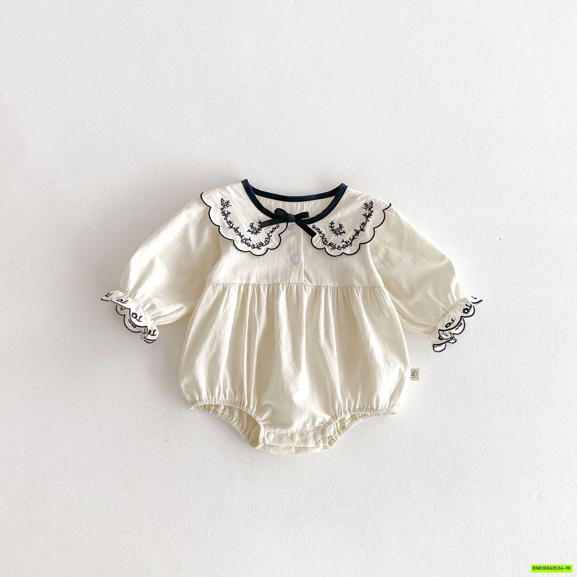 BODY THÔ MỀM CỔ SEN THÊU HOA