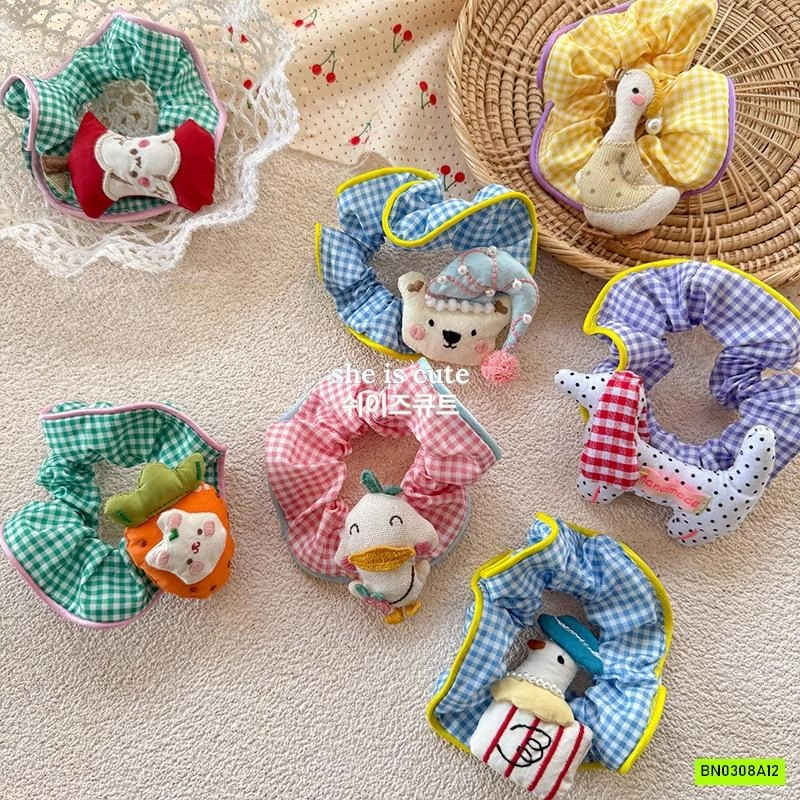 DÂY BUỘC TÓC CARO GẮN BÚP BÊ