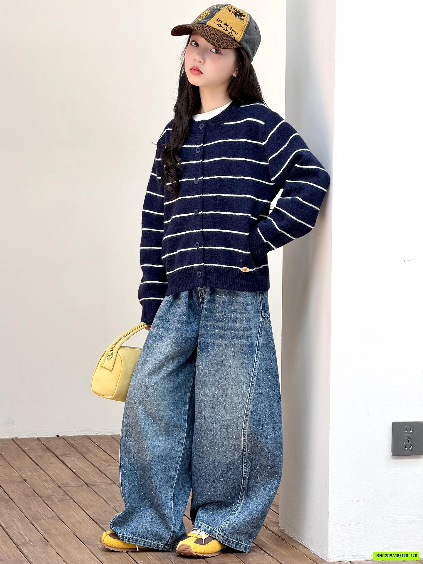 KHOÁC LEN KẺ MIX JEANS BAGGY SZ ĐẠI