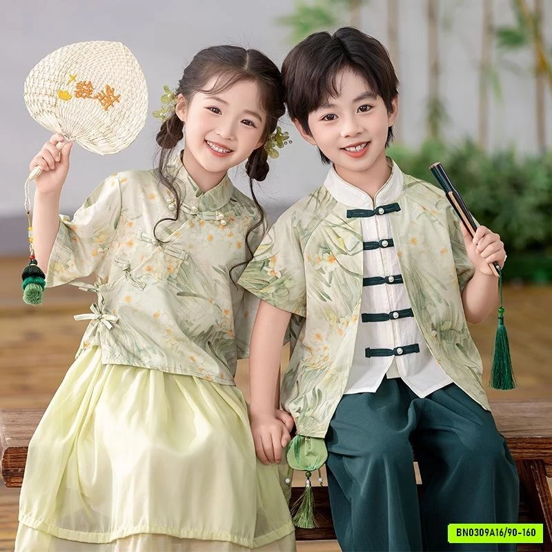 COUPLE CỔ TRANG XANH LÁ