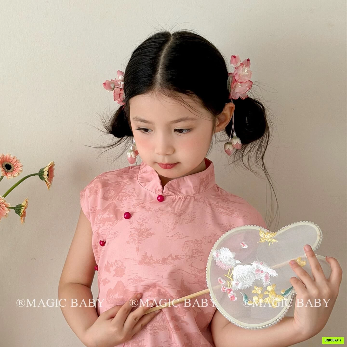 KẸP TÓC HOA CHỤP ẢNH