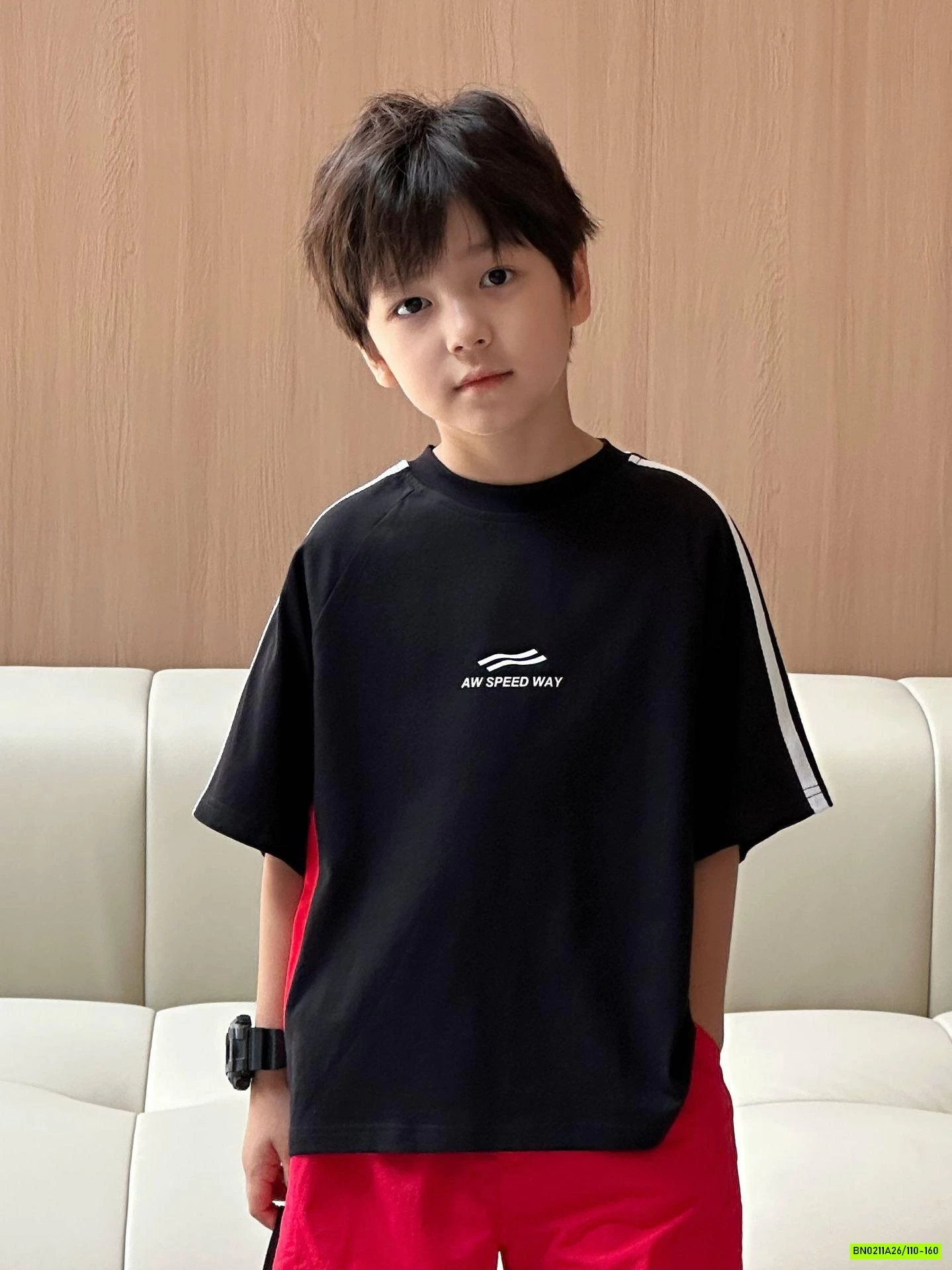 ÁO THUN ĐEN SỌC VAI