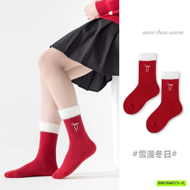 SÉT 3Đ TẤT ĐỎ CAO CỔ GIÁNG SINH