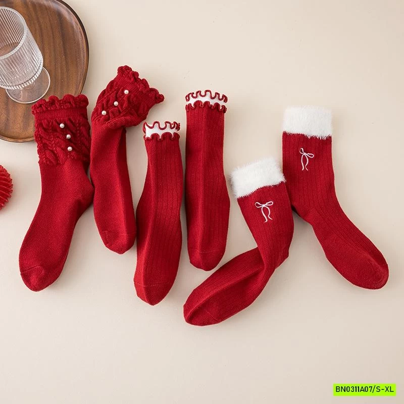 SÉT 3Đ TẤT ĐỎ CAO CỔ GIÁNG SINH