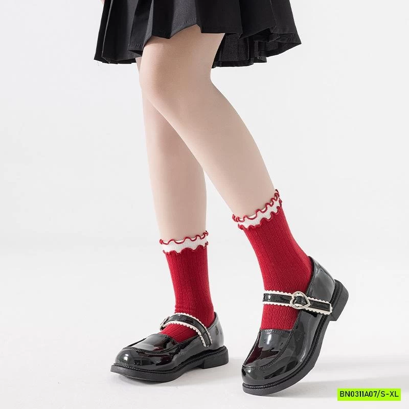 SÉT 3Đ TẤT ĐỎ CAO CỔ GIÁNG SINH