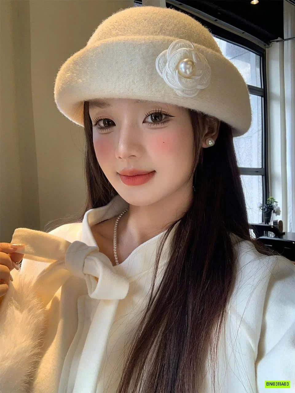 Mũ dạ hoa trà kiểu Pháp