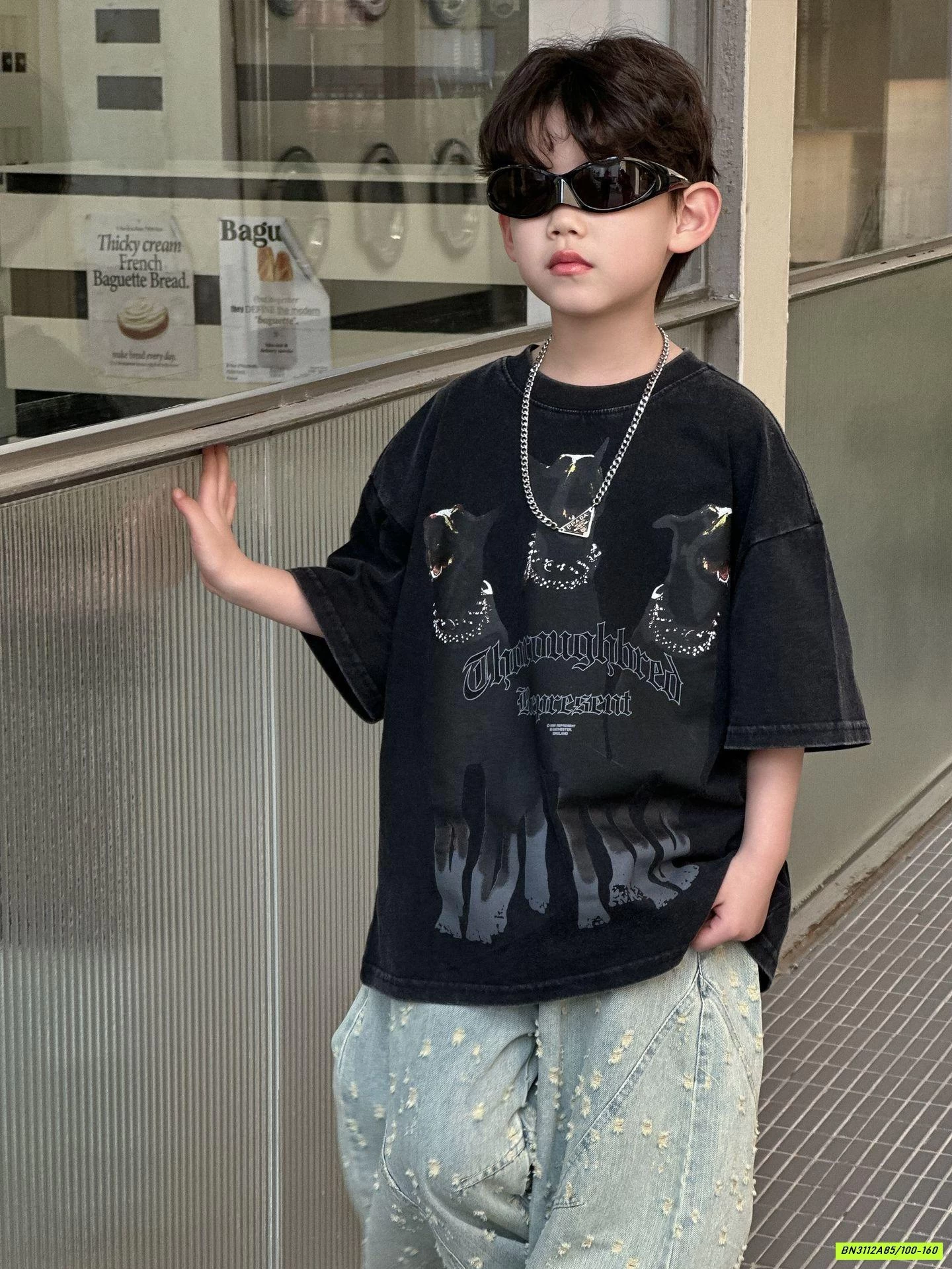 ÁO ĐEN 3 CHÚ CÚN HY2535