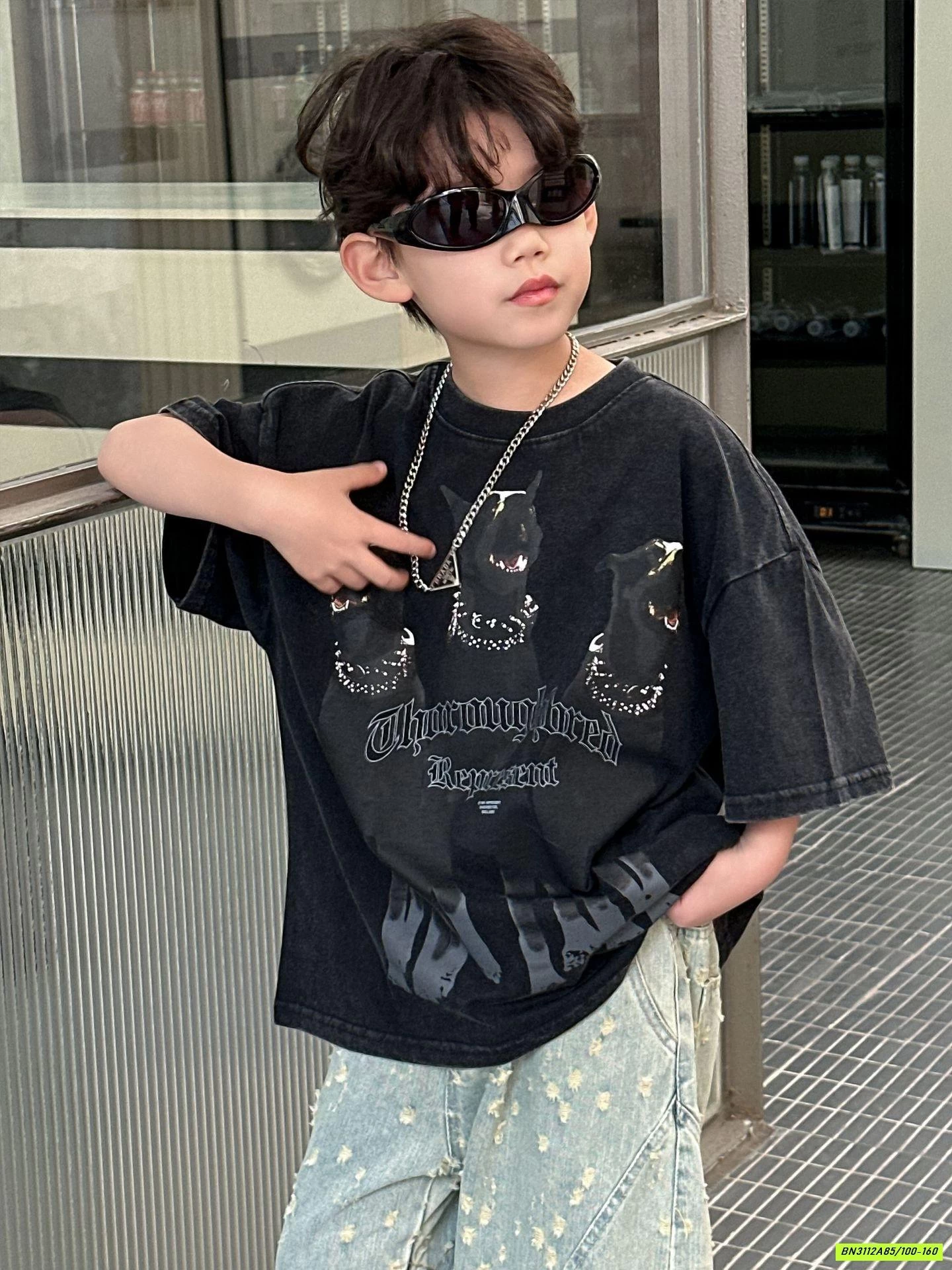 ÁO ĐEN 3 CHÚ CÚN HY2535