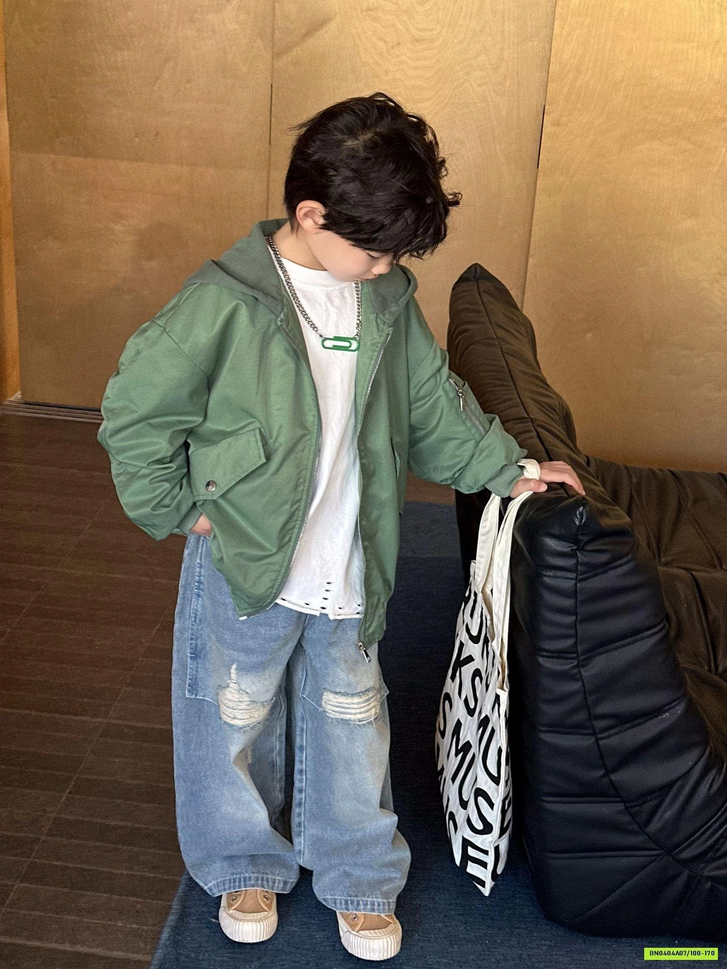 JEANS SUÔNG XANH RÁCH GỐI HANYA