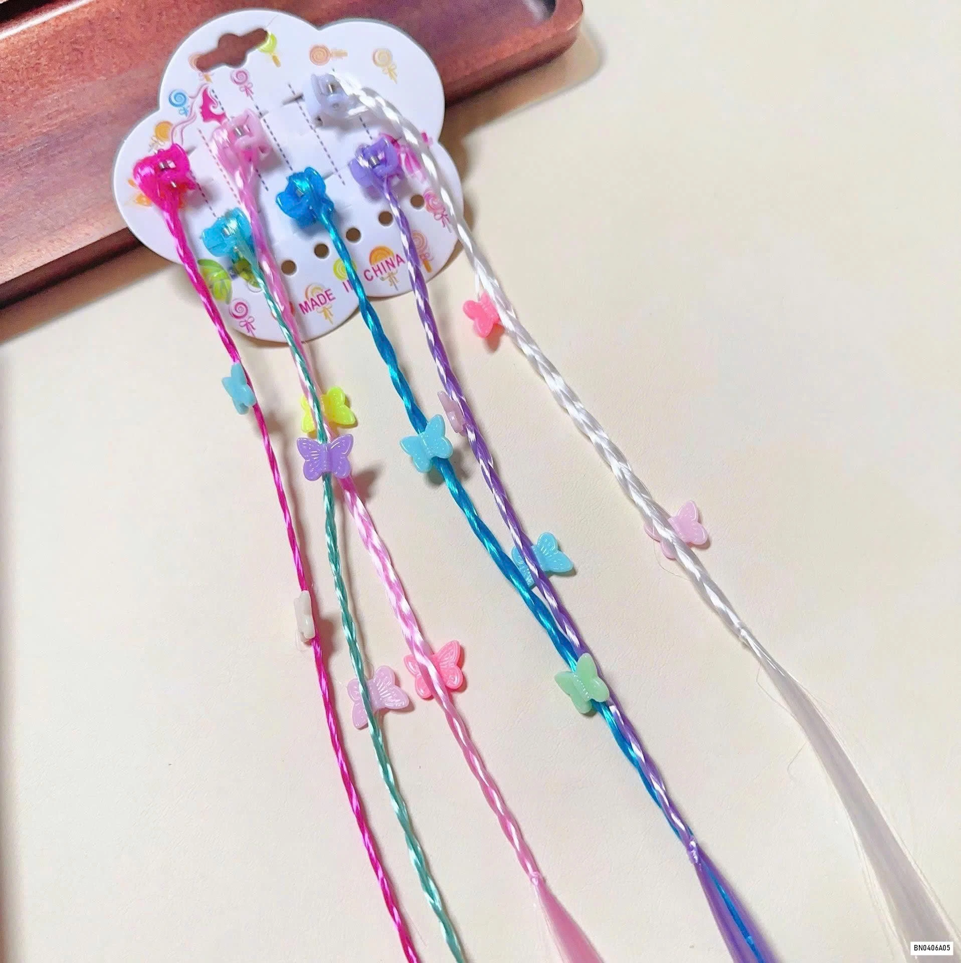 SÉT 18 KẸP TÓC GIẢ GẮN BƯỚM