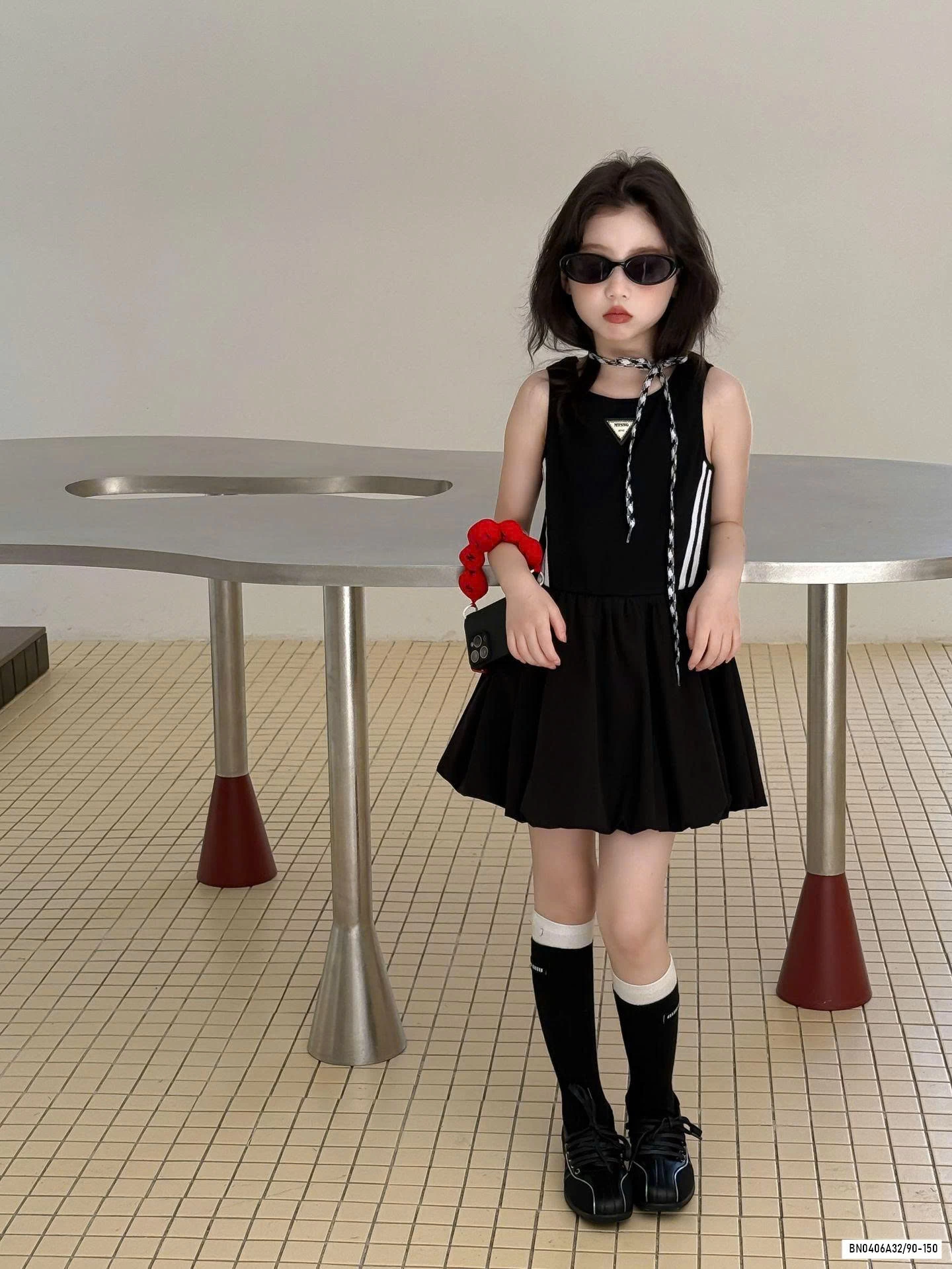 ĐẦM BÍ SÁT NÁCH SỌC BÊN