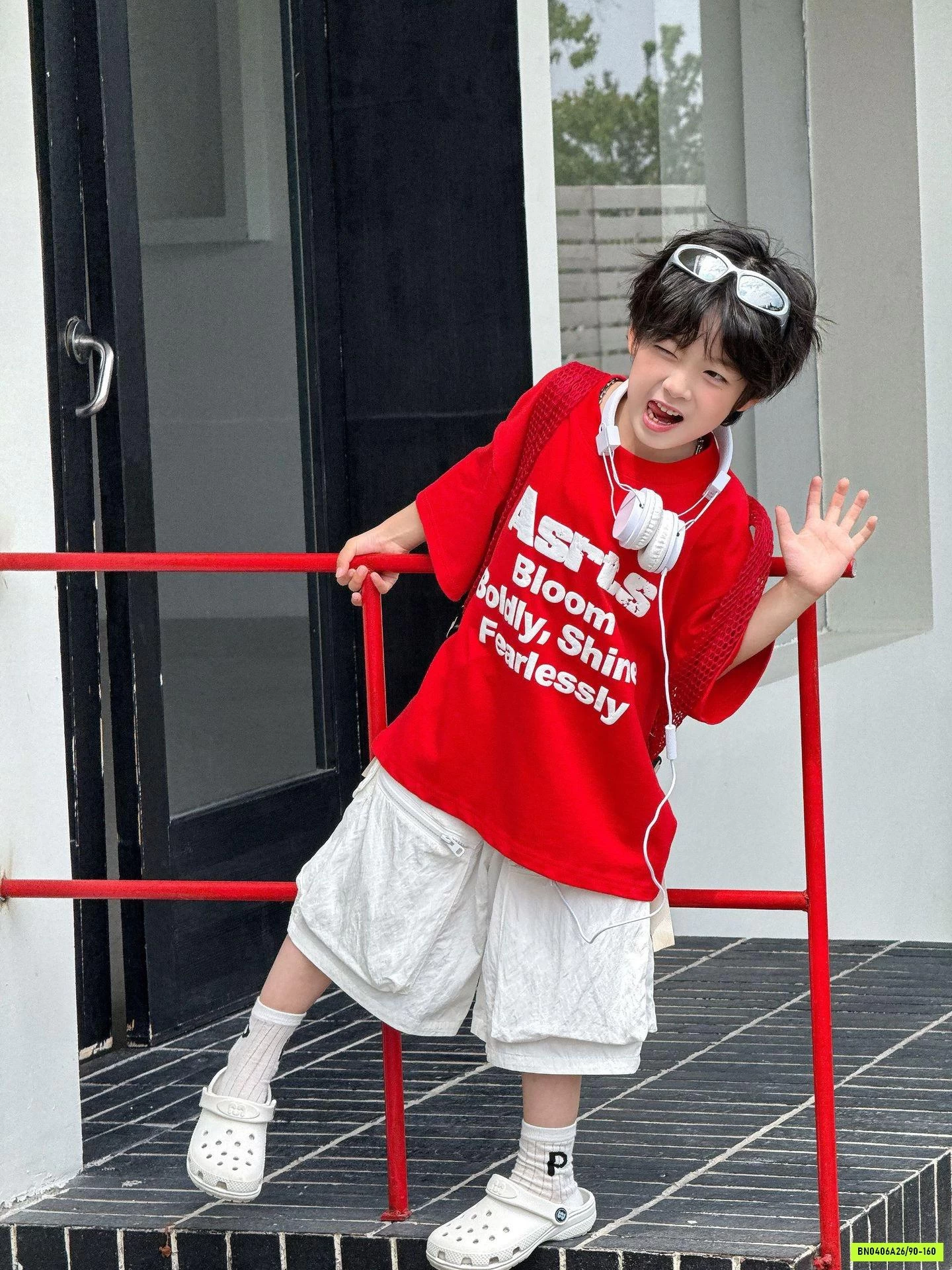 ÁO ĐỎ IN CHỮ TRẮNG NỔI FANSHU
