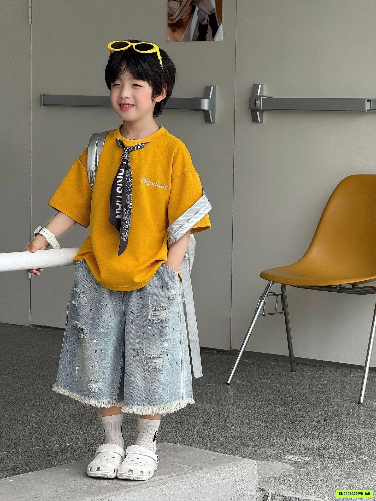 ÁO THUN KÈM KHĂN MIX ĐỒ FANSHU
