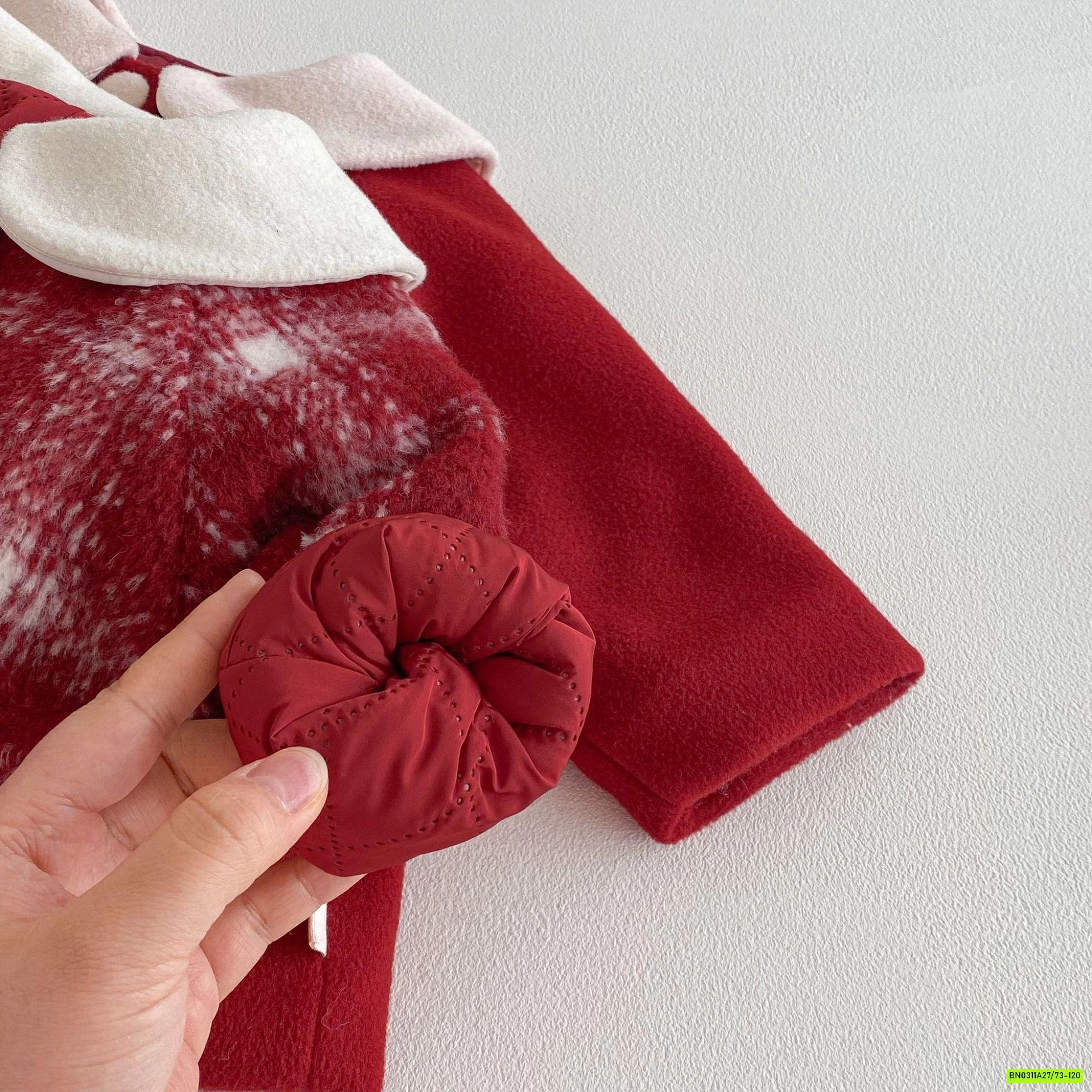 KHOÁC DẠ ĐỎ CỔ SEN