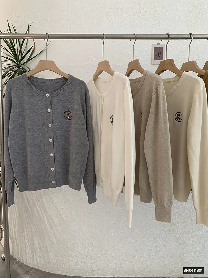 ÁO LEN MỎNG LOGO THÊU GẤU