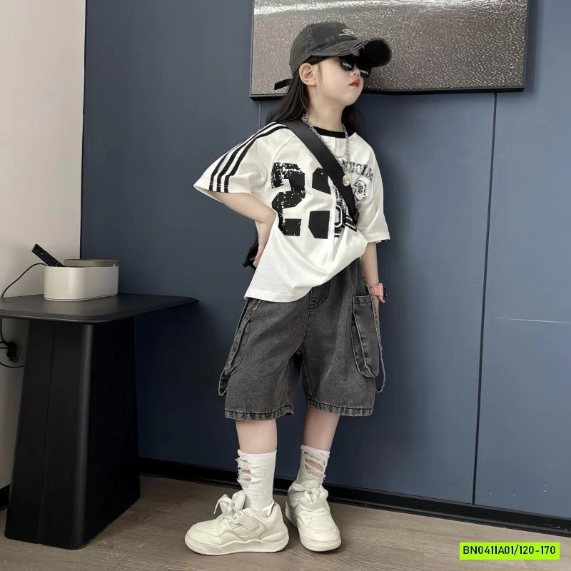 Áo sọc vai mix short jeans đen