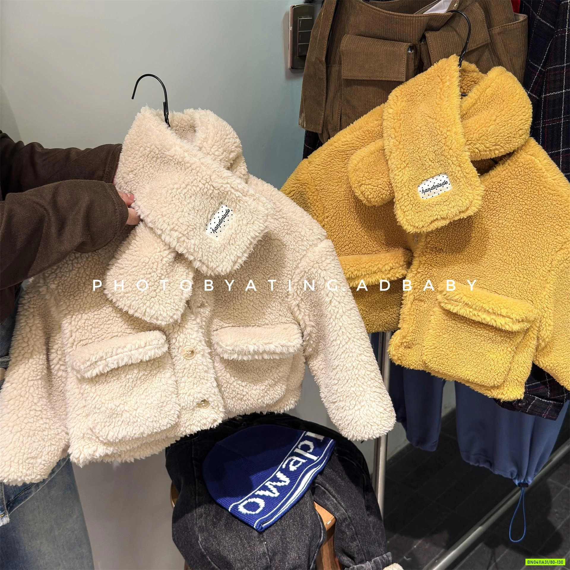 KHOÁC LÔNG CỪU KÈM KHĂN ADBABY